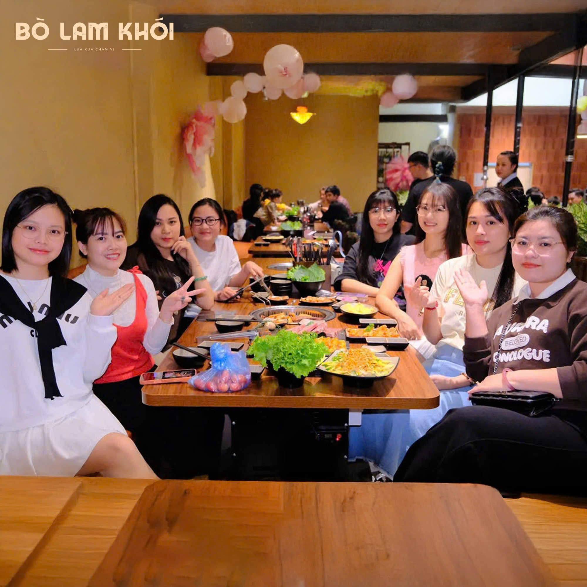 Bếp âm bàn đang hoạt động